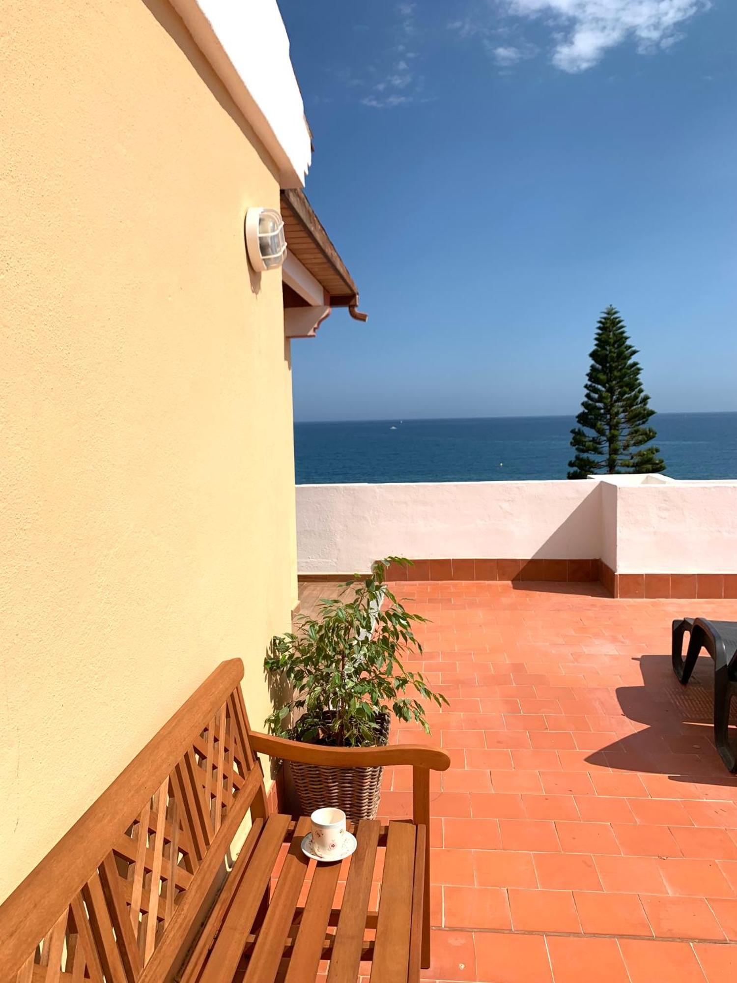 Penthouse On The Beachfront Estepona Exterior photo